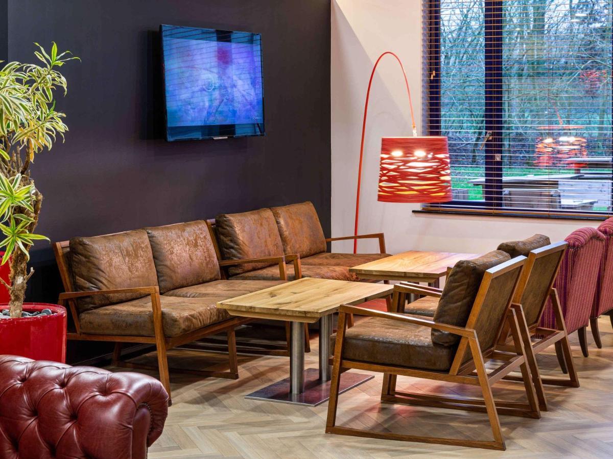 Ibis Rugby East Hotel Крик Екстериор снимка