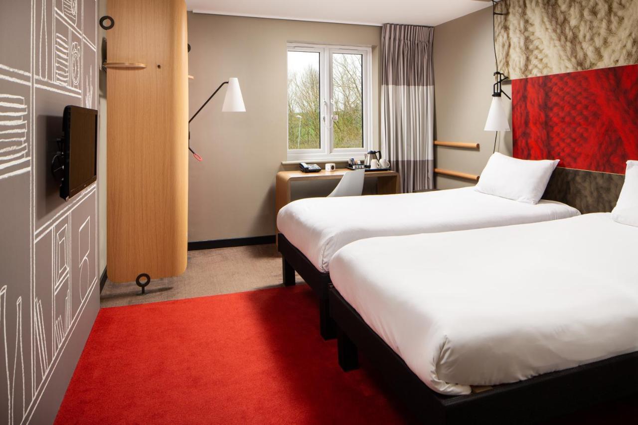 Ibis Rugby East Hotel Крик Екстериор снимка