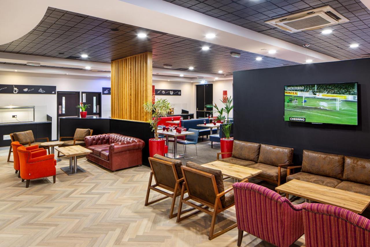 Ibis Rugby East Hotel Крик Екстериор снимка