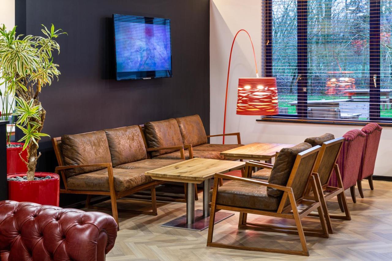 Ibis Rugby East Hotel Крик Екстериор снимка